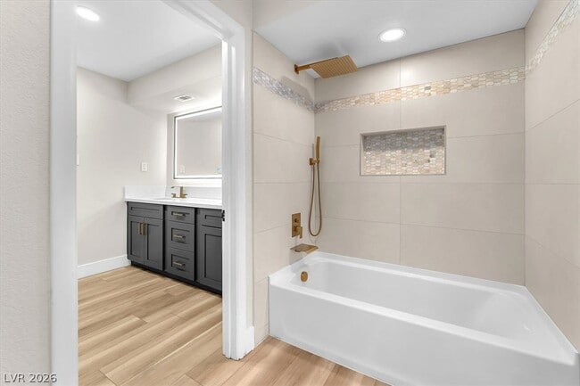 Building Photo - 2868 Vista Del Sol Ave