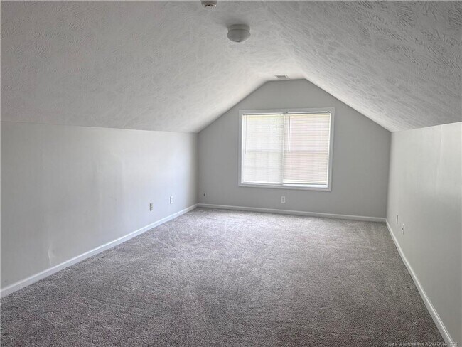Building Photo - 206 Van Buren Dr