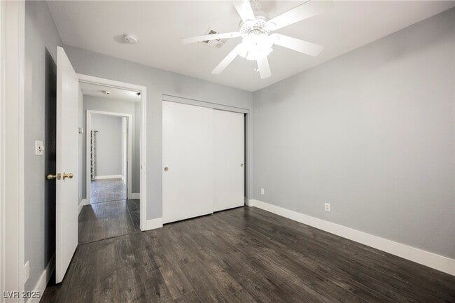 Building Photo - 138 Cam Capri