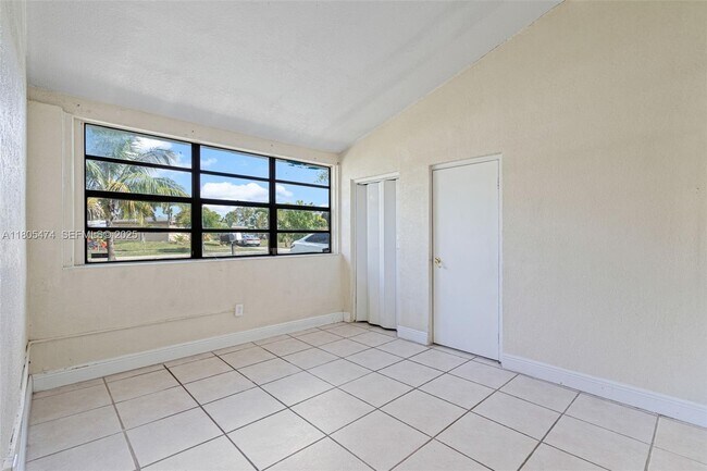 Building Photo - 820 Alabama Ave