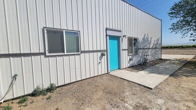 Building Photo - 11228 S Edison Rd
