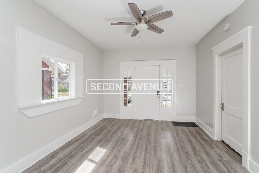 Building Photo - 741 Dearborn Ave