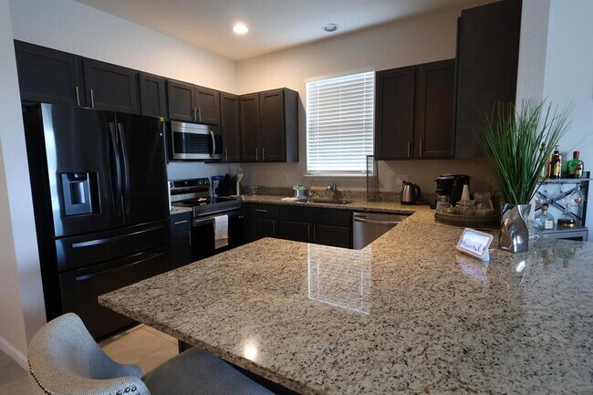 Building Photo - 301 Golden Sands Cir