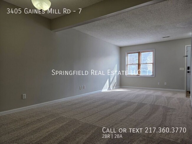 Building Photo - Here Comes the Sun: Freshly Updated 2 Bed,...