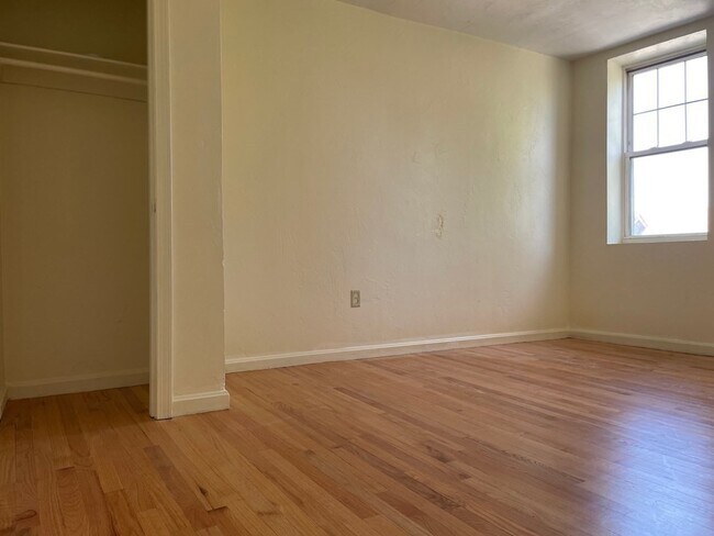 Building Photo - 714 Shawmut Ave