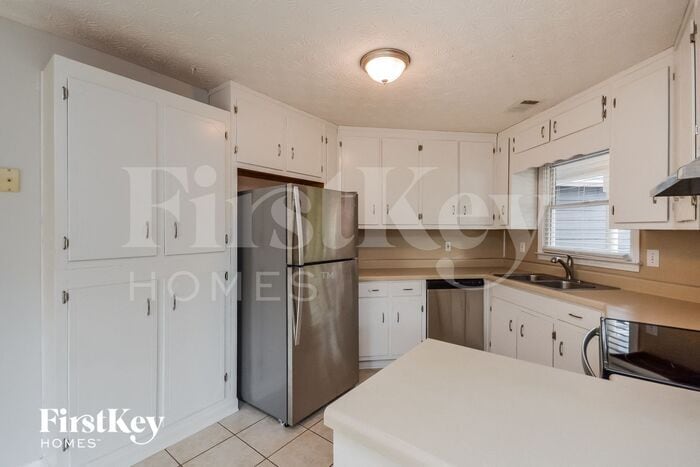 Building Photo - 160 Creekstone Ct