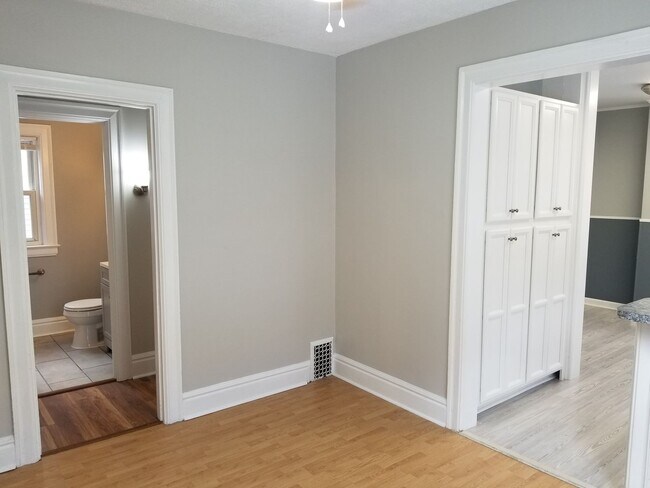 Building Photo - Cypress Street Double