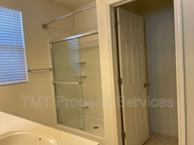 Building Photo - 10408 Siltstone Way