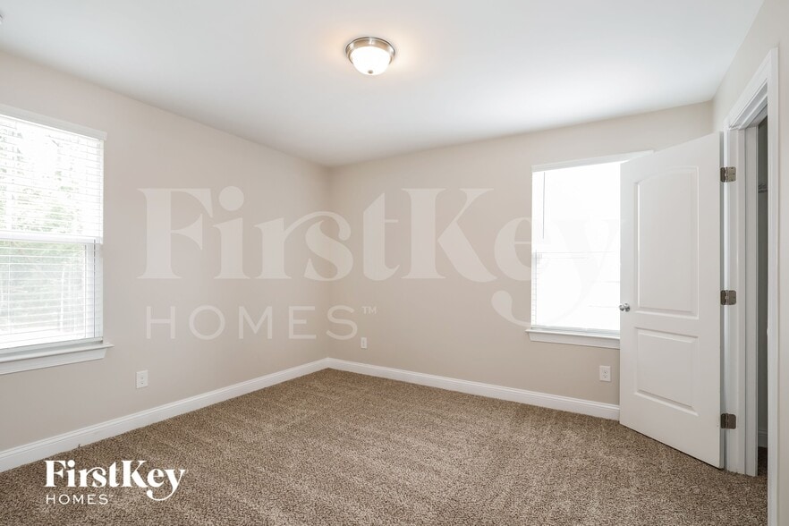 Building Photo - 15230 Aullcin Ct
