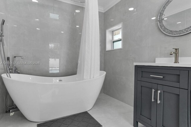 Building Photo - 3321 N 37th St