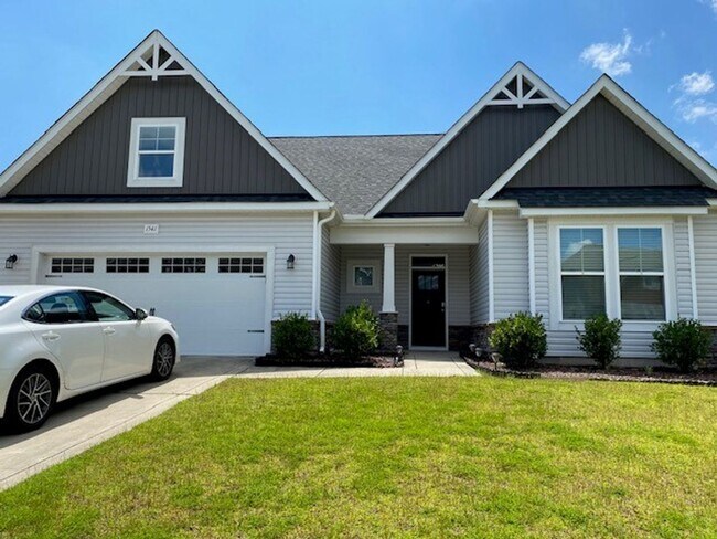 Building Photo - 1541 Eastbourne Dr