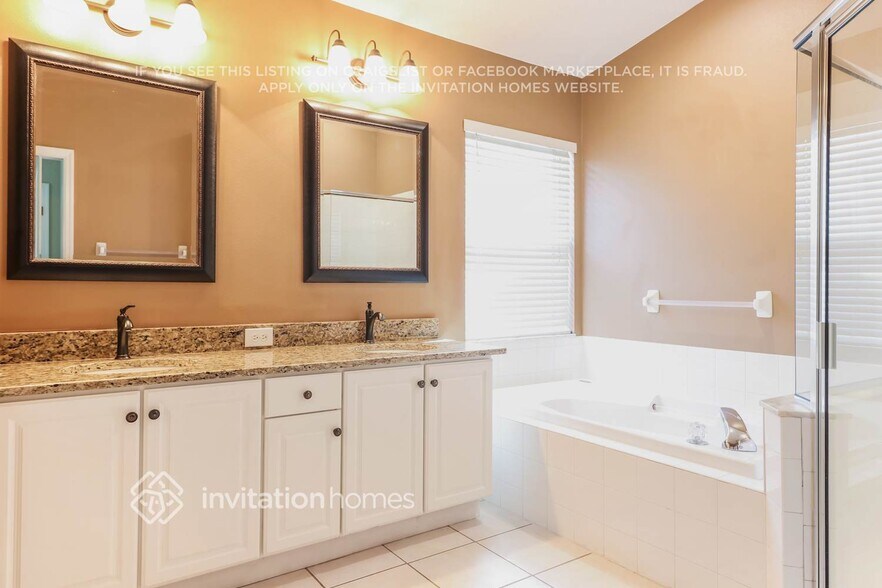 Building Photo - 1022 Torreya Way