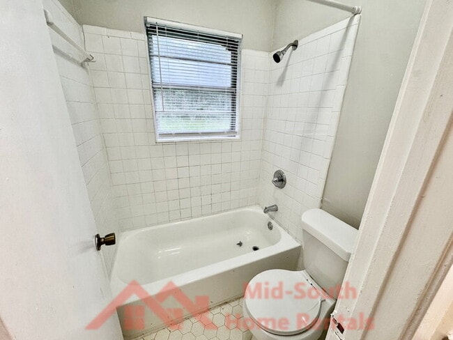 Building Photo - 3353 Elk Point Dr