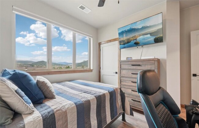 Building Photo - 1700 Wildfire Rd