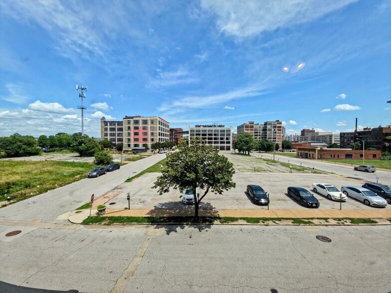 Building Photo - 2207 Washington Ave