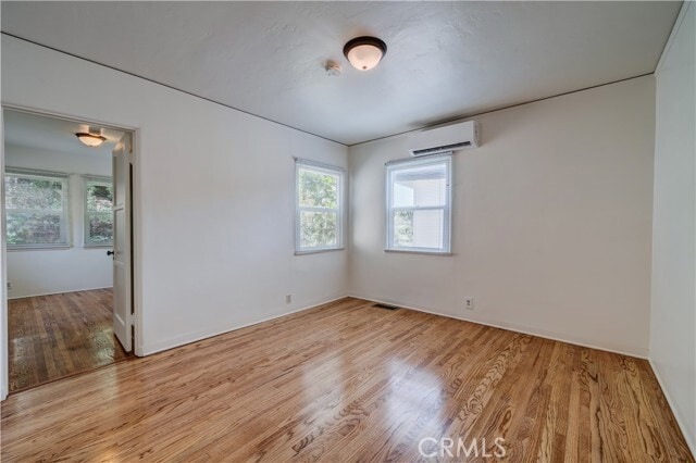 Building Photo - 1616 Redcliff St