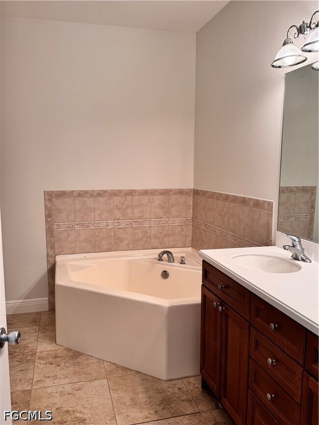 Building Photo - 26527 Robin Way