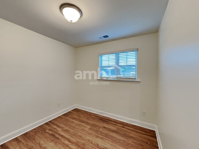 Building Photo - 149 Hazel Pk Dr