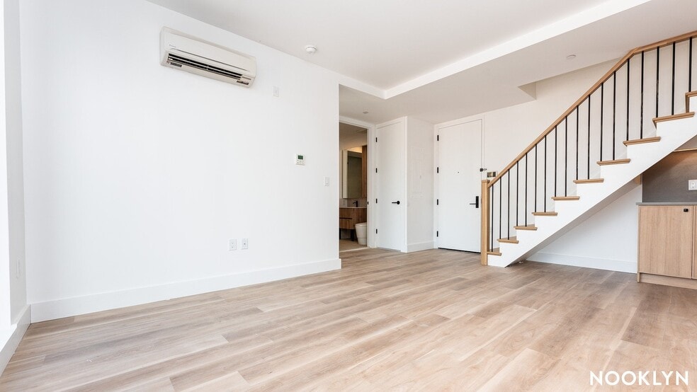 Building Photo - 303 Wythe Ave