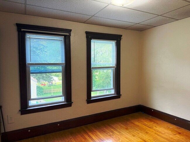 Building Photo - 85 Boyce St