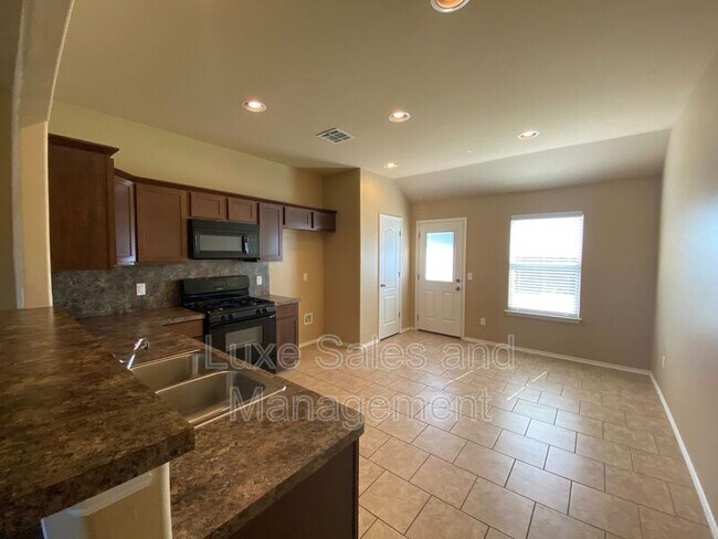 Building Photo - 2912 Thompson Farm Ln