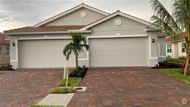 Building Photo - 2977 Royal Gardens Ave