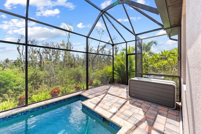 Building Photo - 14265 17th Ct E