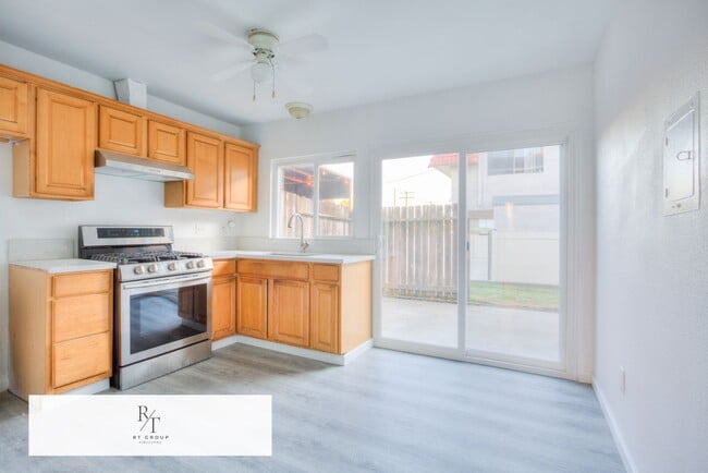 Building Photo - Refined Living with a Newly Remodeled 2 Bedroom 1 Bathroom 2 Story Duplex Residence