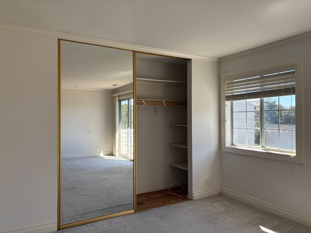 Building Photo - 444 Racquet Landing