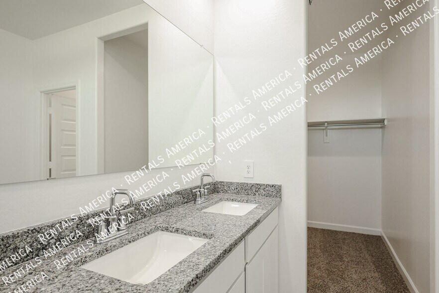 Building Photo - 38060 W Frascati Ave