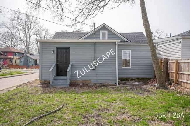 Building Photo - 406 W 6th St