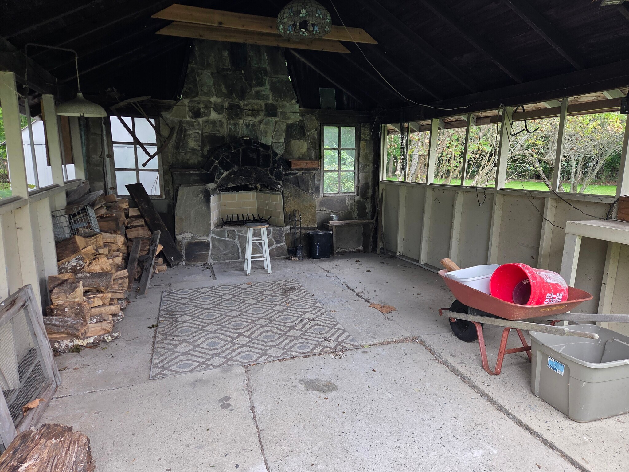 Fire Shed - 117 Arlington Ave