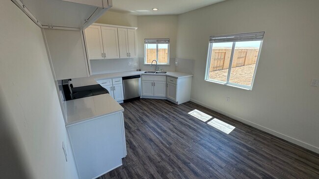 Building Photo - Coyote Run Duplexes