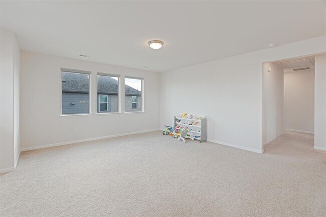 Building Photo - 521 Calmo Ct