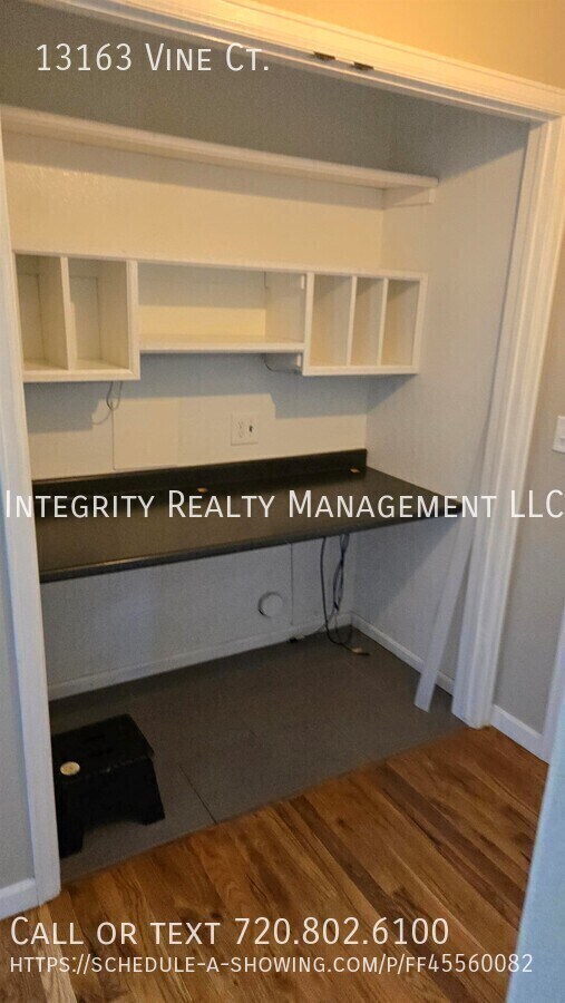 Building Photo - 13163 Vine Ct