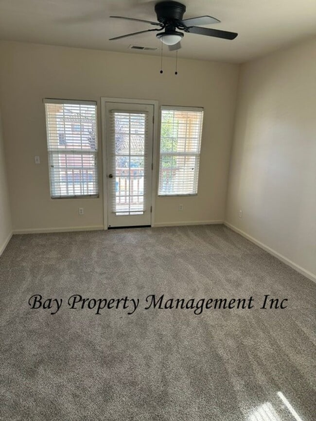 Building Photo - 1124 Cobblestone St