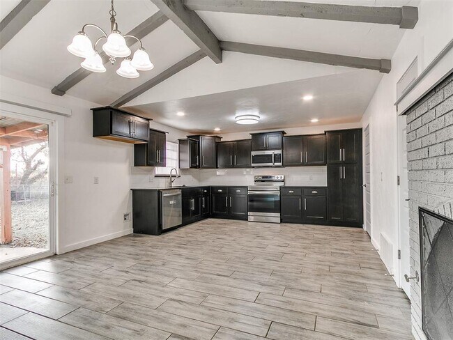 Building Photo - 2808 SW 88th St