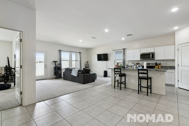 Building Photo - Charming 3BR House in Tolleson