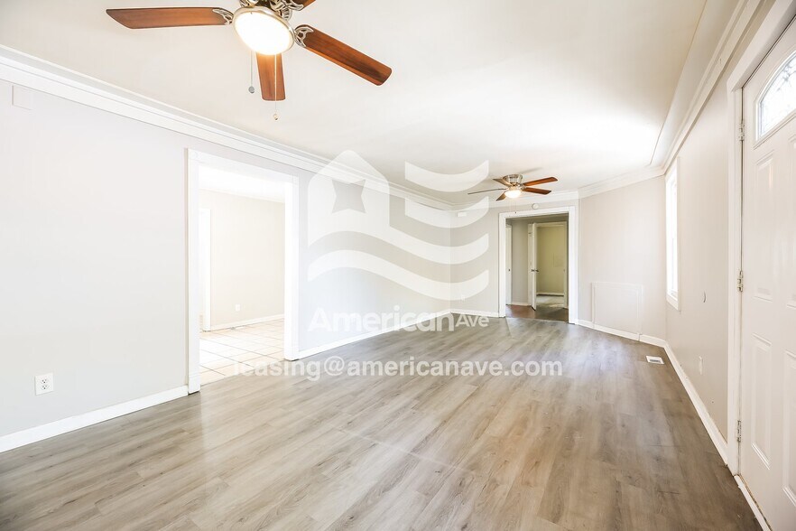 Building Photo - 390 Bud Smith Rd