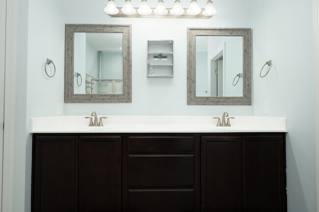 Building Photo - 1202 Skipjack Ct