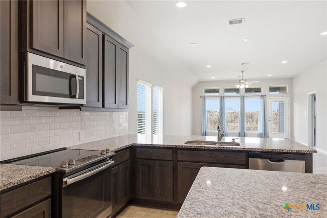 Building Photo - 2940 Coral Way