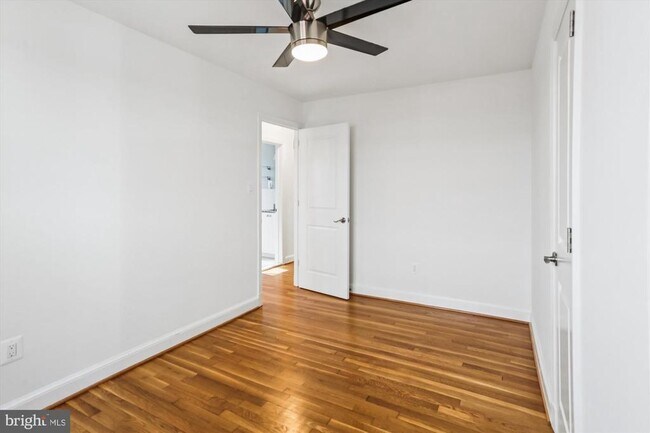 Building Photo - 4406 Rosedale Ave