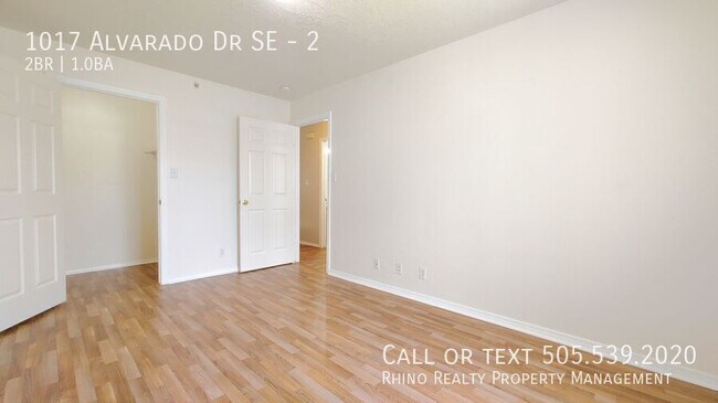 Building Photo - 1017 Alvarado Dr SE