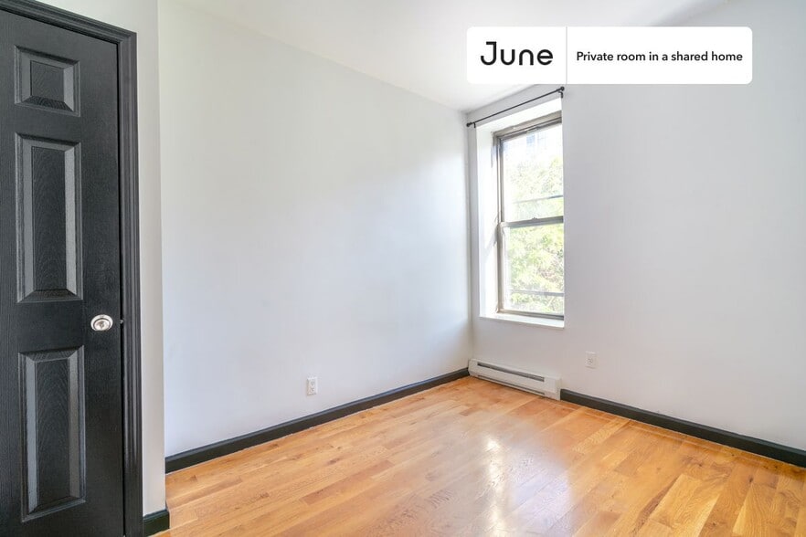 Building Photo - Room in Shared 3 bed/2 bath home