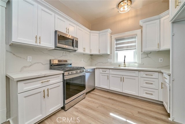 Building Photo - 844 N Van Ness Ave