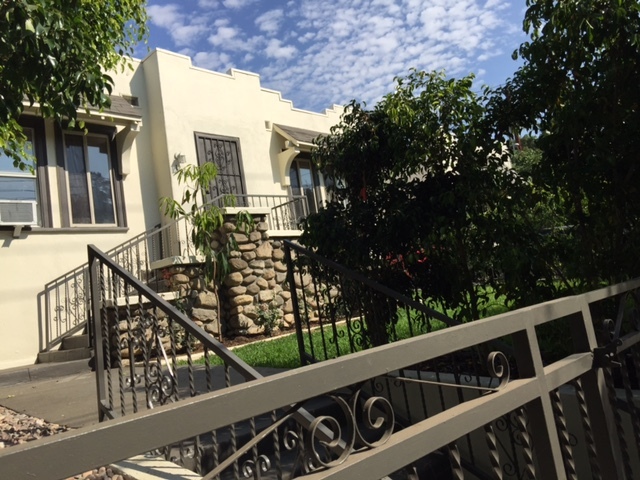 Front Gate Elevated Yard Entrance - 1885 Echo Park Ave