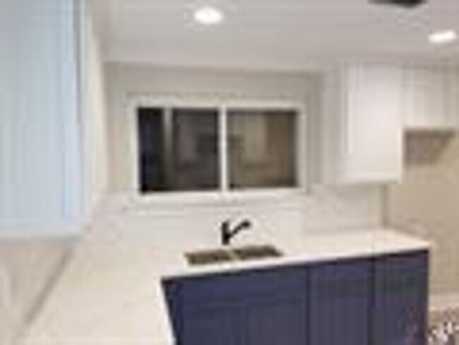 Building Photo - 3715 Winbourne Ave
