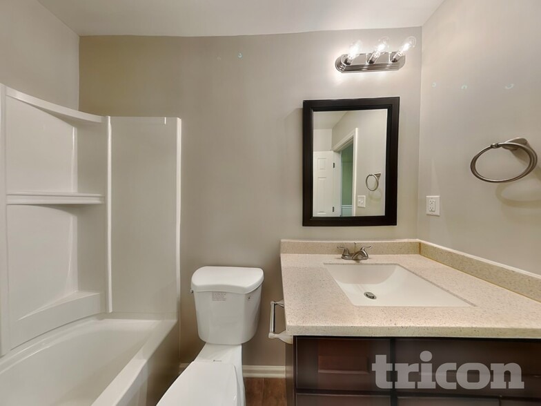 Building Photo - 7220 Cypress Ridge Dr