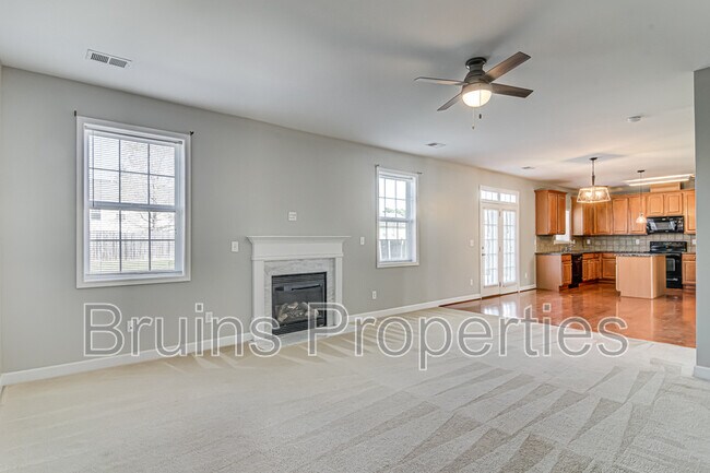 Building Photo - 4612 Dry Creek Ct