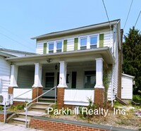 Building Photo - 641 George St